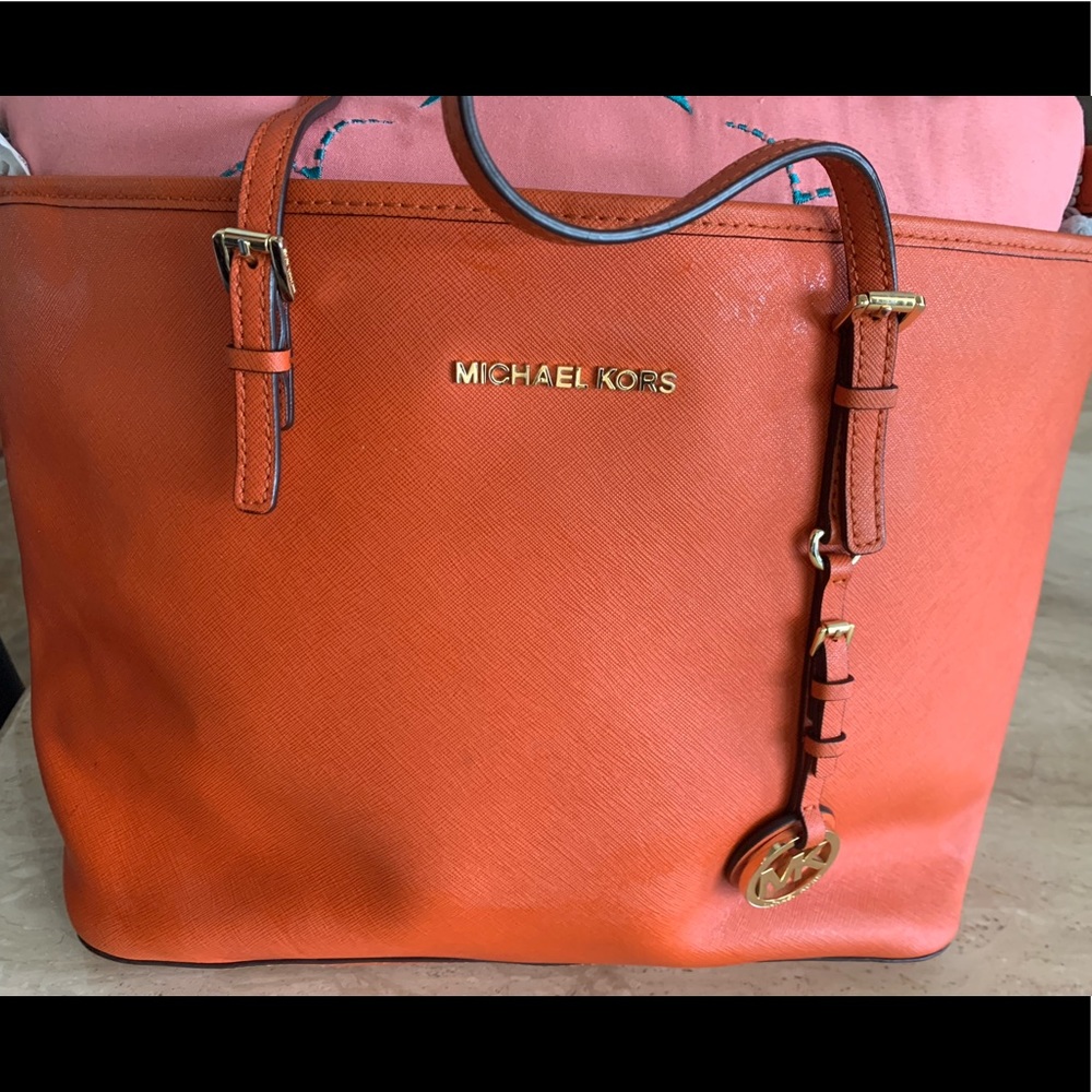 Michael Kors Jet Set Tote